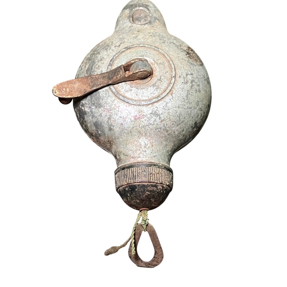 Vintage RARE! Chalk Line Reel, Plumb Bob, 5-1/2" Metal Tool - Picture 2 of 5
